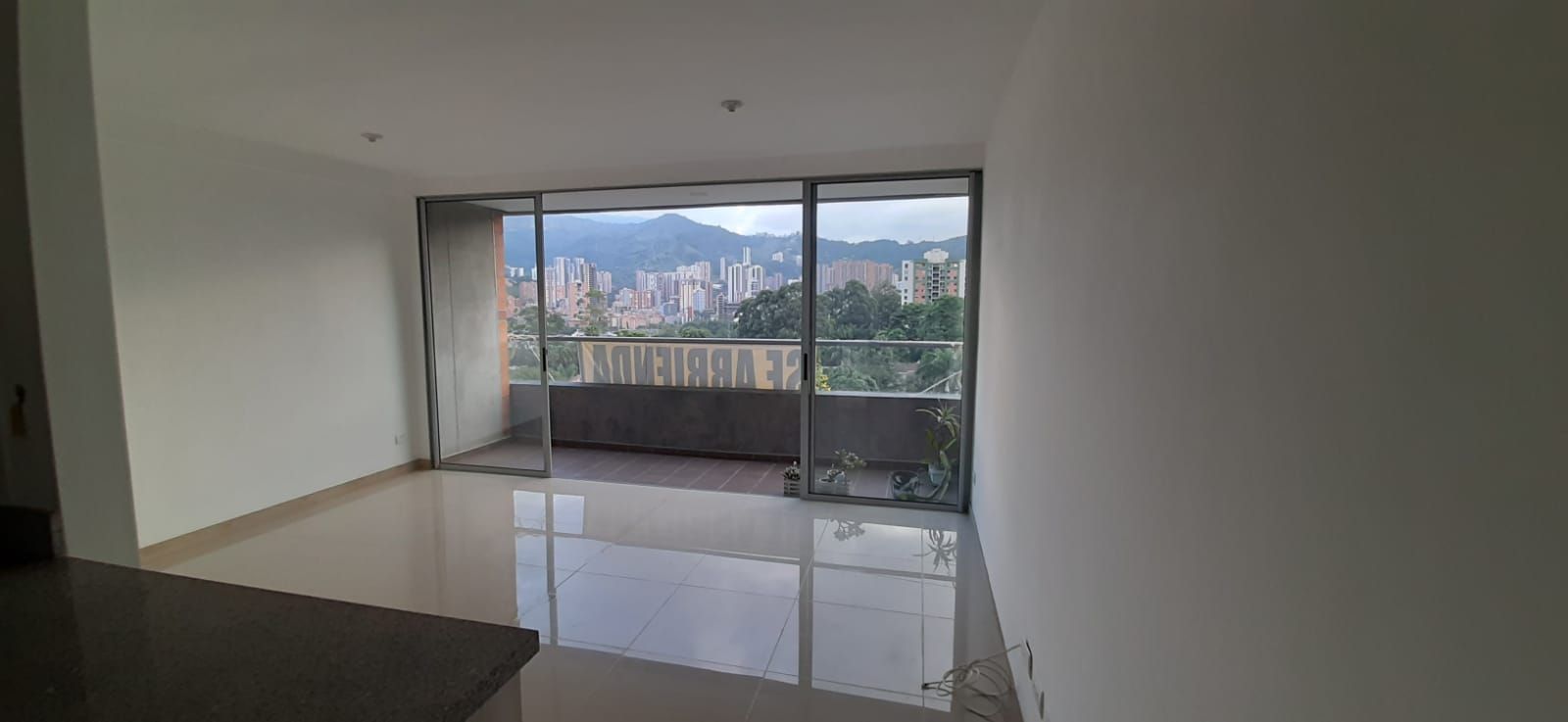 Apartamento en arriendo Antioquia La Estrella Ancón San Martín 72 m2 Habitaciones 3 Baños 2 Garajes 1 Precio $3300000
