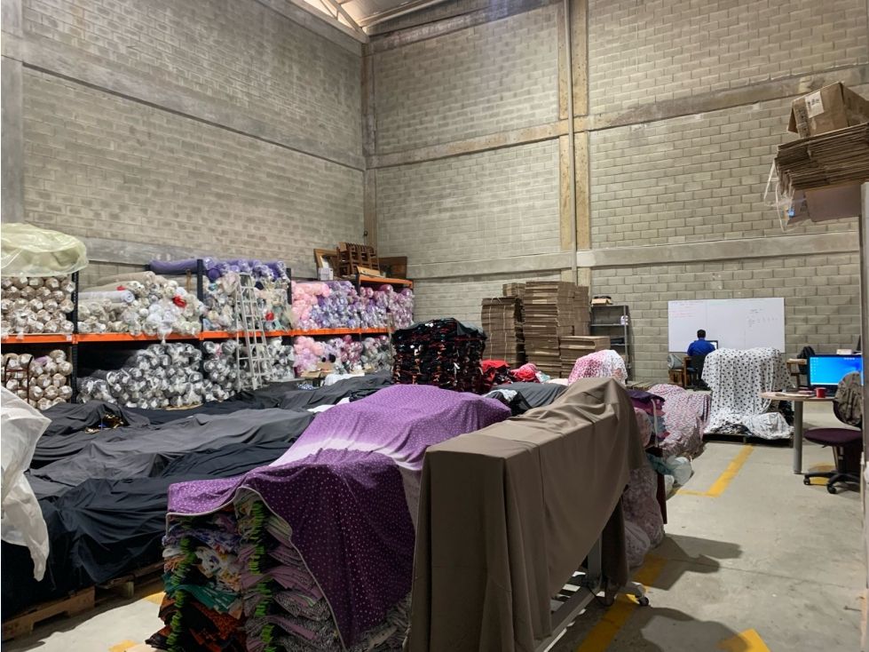 Bodega en venta Antioquia Sabaneta Entre Amigos 668 m2 Habitaciones 0 Baños 3 Garajes 0 Precio $4400000000