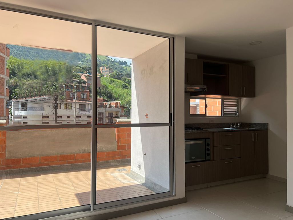 Apartamento en venta Antioquia Envigado Las Antillas 67 m2 Habitaciones 3 Baños 2 Garajes 1 Precio $558000000