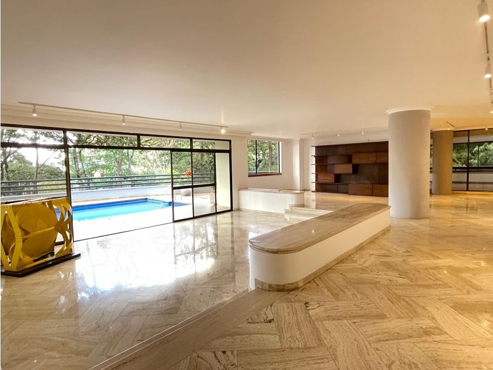 Apartamento en arriendo o venta Antioquia Medellín San Lucas 578 m2 Habitaciones 3 Baños 4 Garajes 4 Precio venta $3250000000 Precio arriendo $22500000