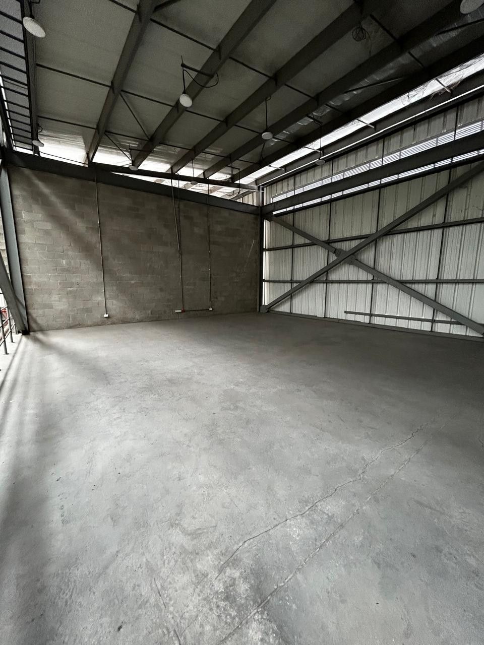 Bodega en arriendo Valle Del Cauca Cali Industrial 1870 m2 Habitaciones 0 Baños 4 Garajes 4 Precio $48620000