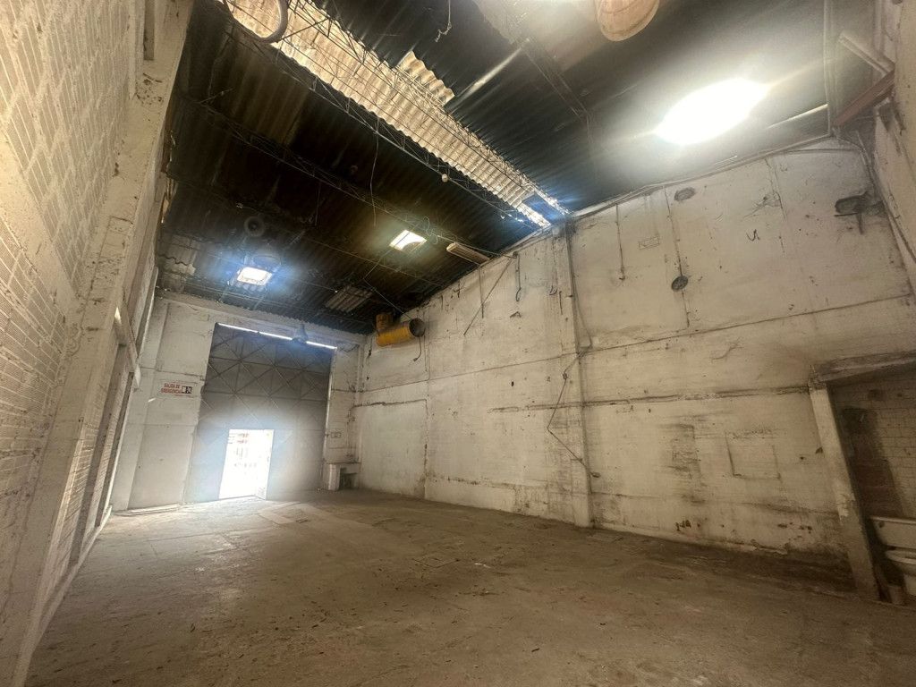 Bodega en arriendo Valle Del Cauca Cali Siete De Agosto 110 m2 Habitaciones 0 Baños 1 Garajes 0 Precio $3650000