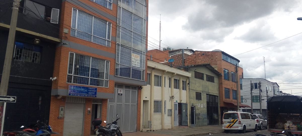 Bodega en venta Cundinamarca Bogotá La Merced Norte 484 m2 Habitaciones 0 Baños 7 Garajes 1 Precio $1850000000