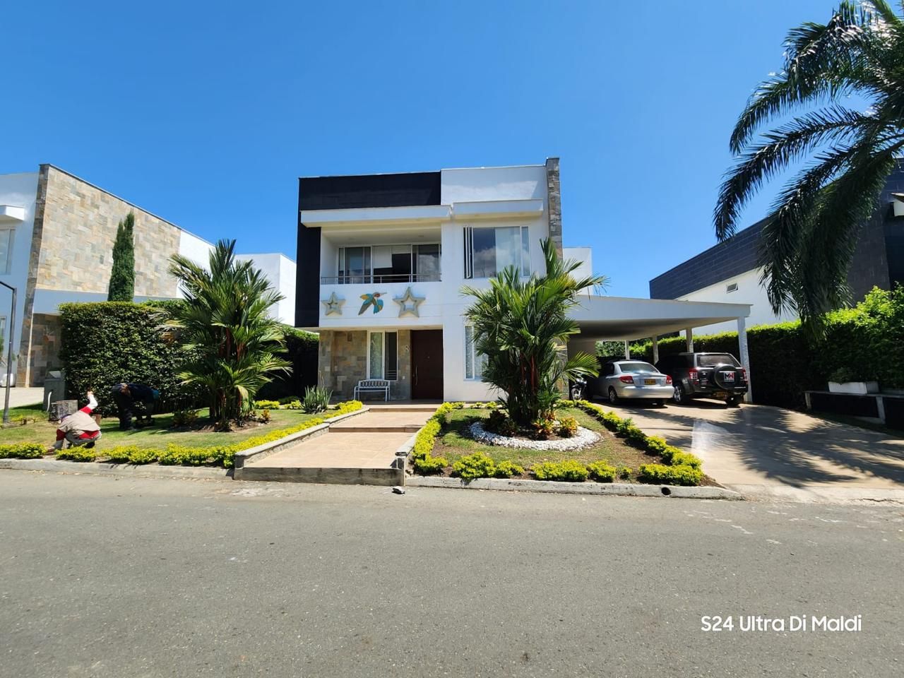 Casa en venta Valle Del Cauca Cali Nn 380 m2 Habitaciones 5 Baños 6 Garajes 6 Precio $3400000000