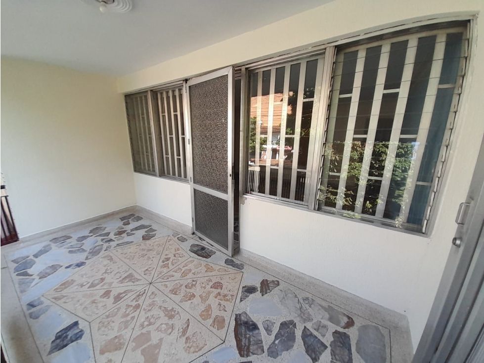 Casa en venta Antioquia Medellín Rosales 140 m2 Habitaciones 4 Baños 2 Garajes 0 Precio $580000000