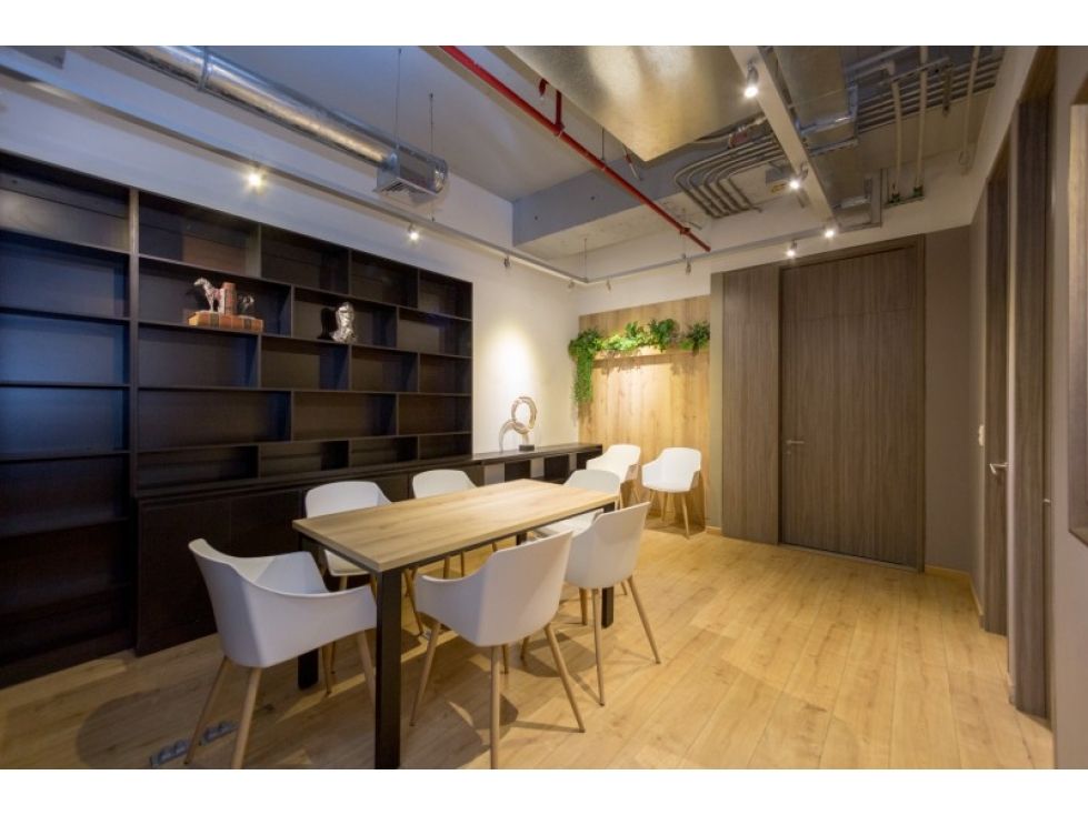 Oficina en arriendo Antioquia Medellín Astorga 52 m2 Habitaciones 0 Baños 2 Garajes 0 Precio $7500000