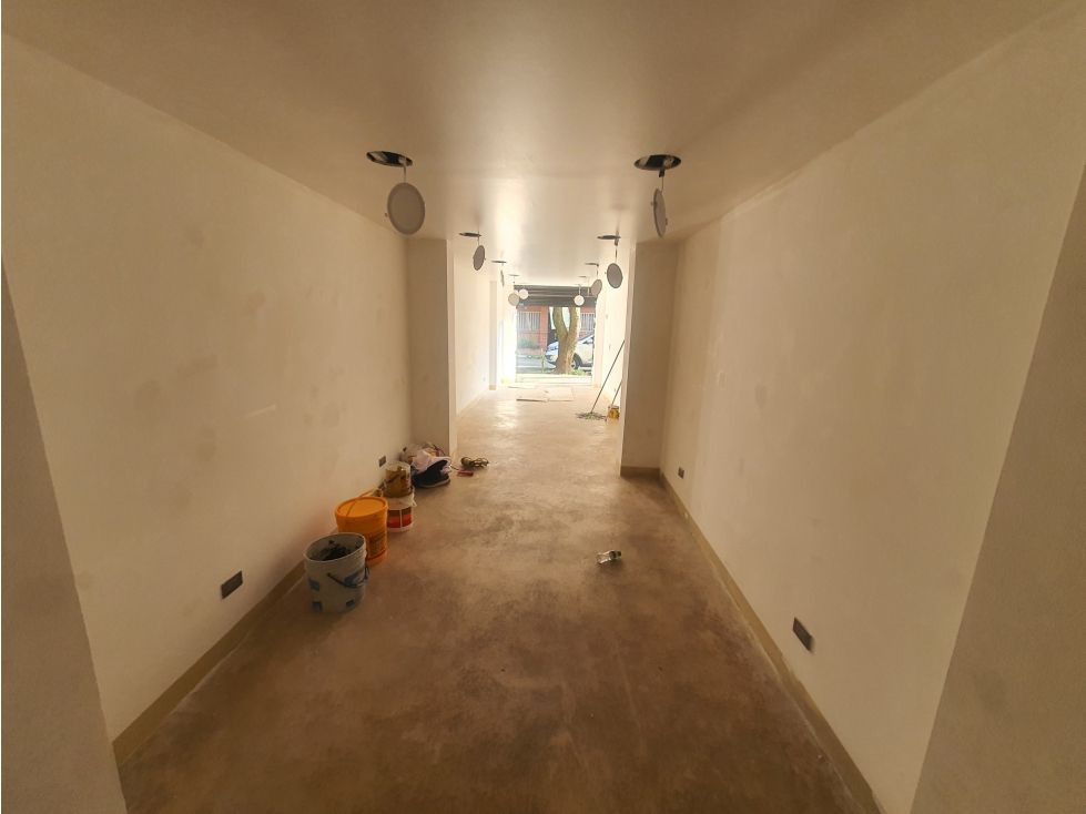 Local en arriendo Antioquia Envigado La Mesa 33 m2 Habitaciones 0 Baños 1 Garajes 0 Precio $1800000
