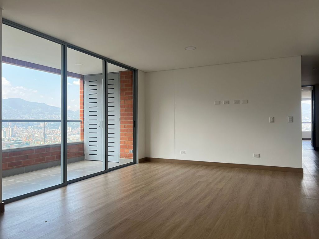 Apartamento en arriendo Antioquia Envigado Loma Del Atravesado 137 m2 Habitaciones 3 Baños 4 Garajes 4 Precio $7150000