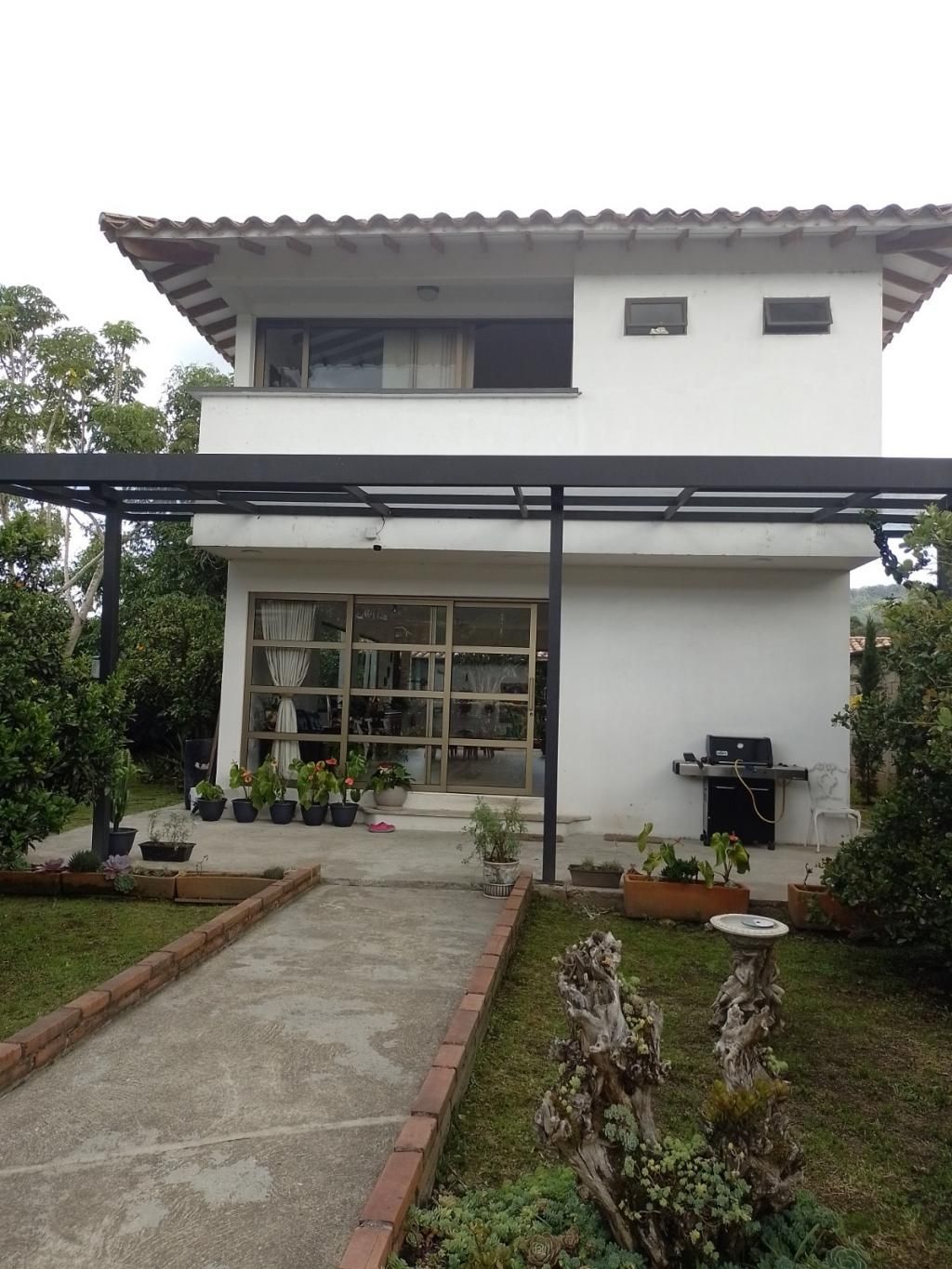 Finca en venta Antioquia La Ceja Ofir 700 m2 Habitaciones 2 Baños 2 Garajes 1 Precio $1050000000