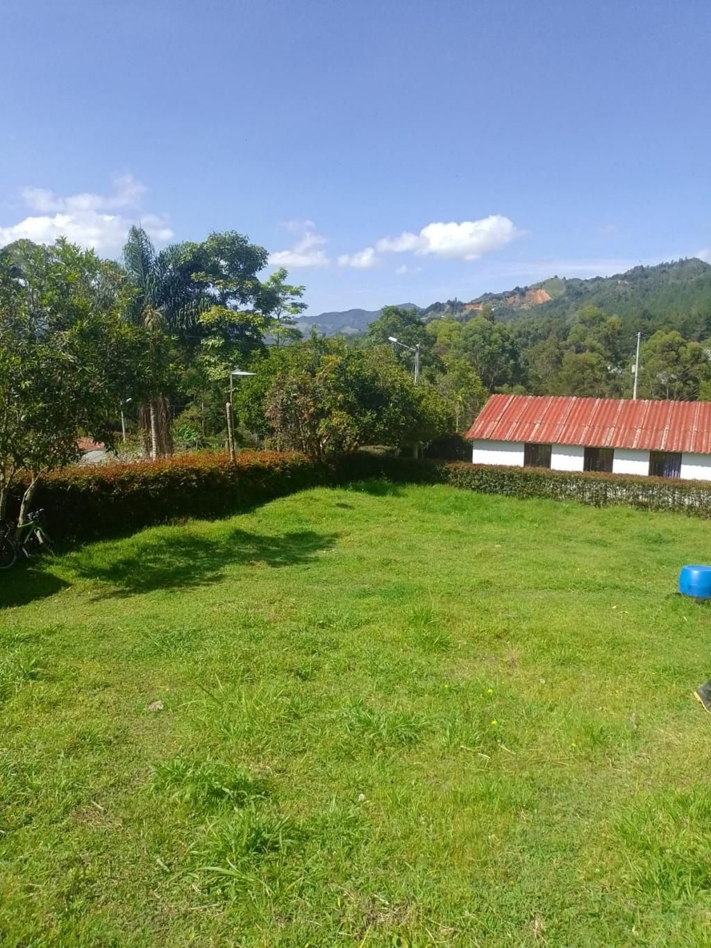 Finca en venta Antioquia La Ceja Hipódromo 85 m2 Habitaciones 3 Baños 2 Garajes 0 Precio $800000000