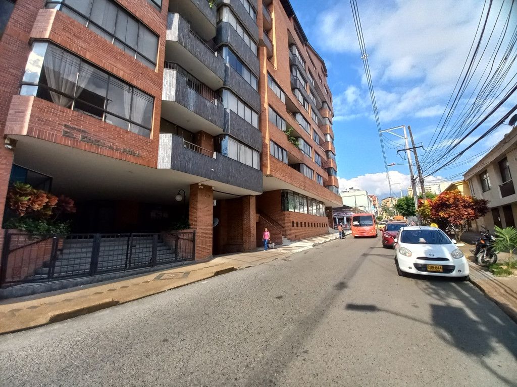 Oficina en venta Tolima Ibagué La Pola 122 m2 Habitaciones 0 Baños 2 Garajes 0 Precio $350000000