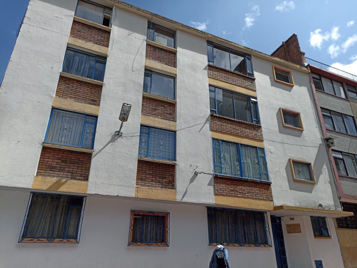 Apartamento en arriendo Cundinamarca Bogotá La Catedral 98 m2 Habitaciones 3 Baños 2 Garajes 0 Precio $2400000