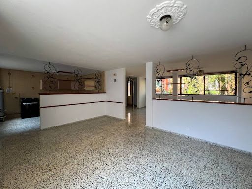 Apartamento en arriendo Antioquia Envigado El Dorado 120 m2 Habitaciones 4 Baños 3 Garajes 0 Precio $3100000