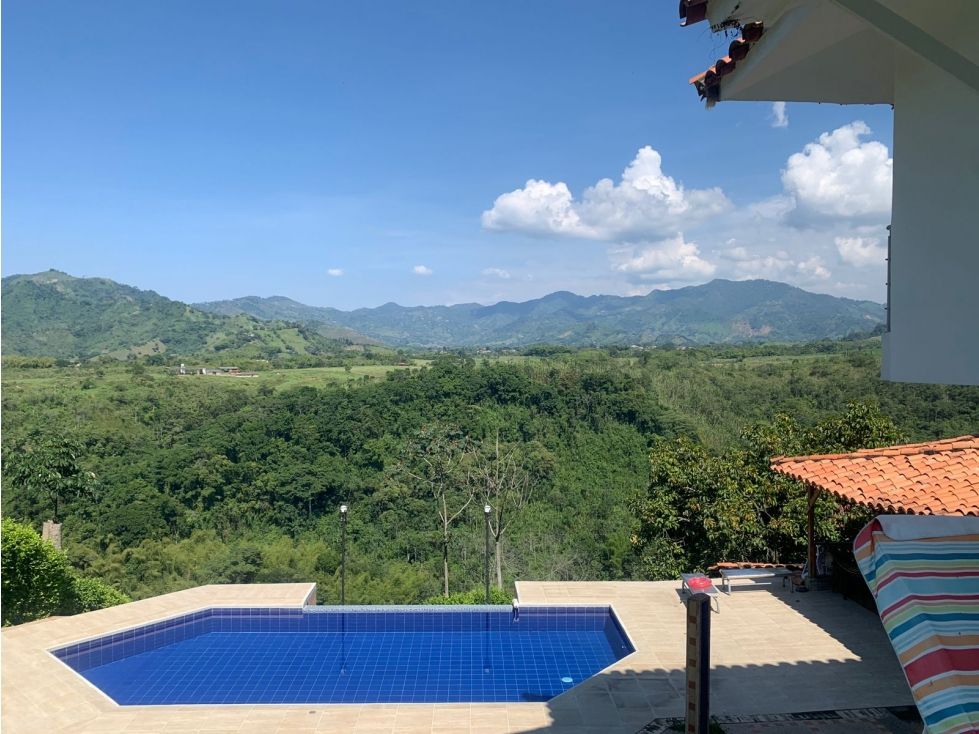 Casa Campestre en venta Risaralda Pereira Pereira 600 m2 Habitaciones 9 Baños 8 Garajes 6 Precio $2200000000