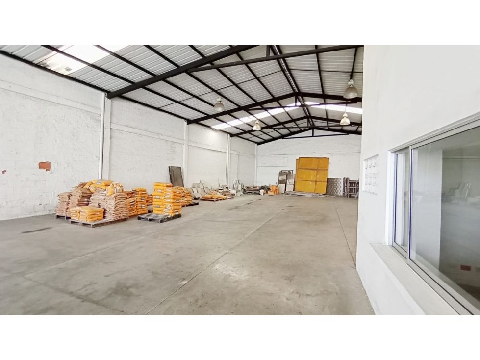 Bodega en arriendo Valle Del Cauca Cali San Nicolás 500 m2 Habitaciones 0 Baños 2 Garajes 0 Precio $15000000