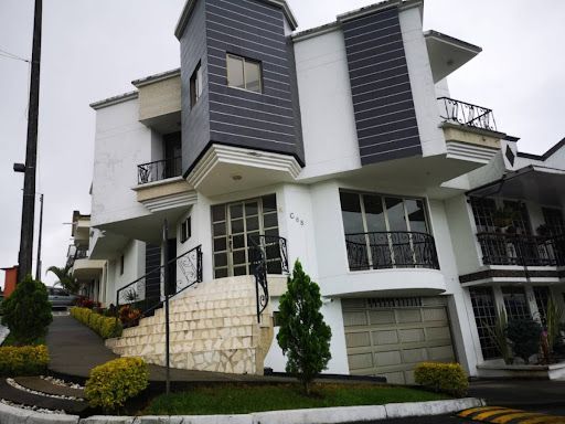 Casa en venta Risaralda Santa Rosa De Cabal Ub Monserrate 290 m2 Habitaciones 5 Baños 5 Garajes 3 Precio $780000000