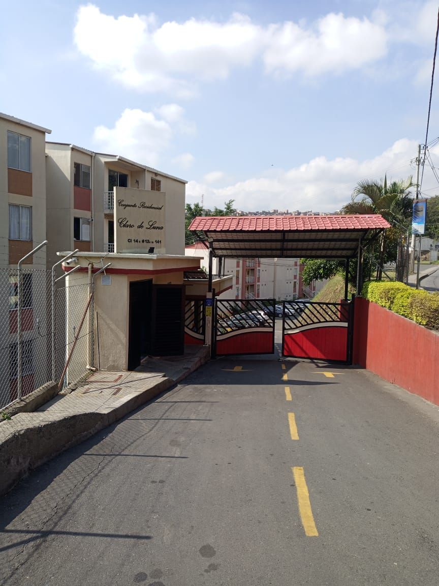 Apartamento en arriendo Valle Del Cauca Cali Aguacatal 58 m2 Habitaciones 3 Baños 2 Garajes 1 Precio $950000