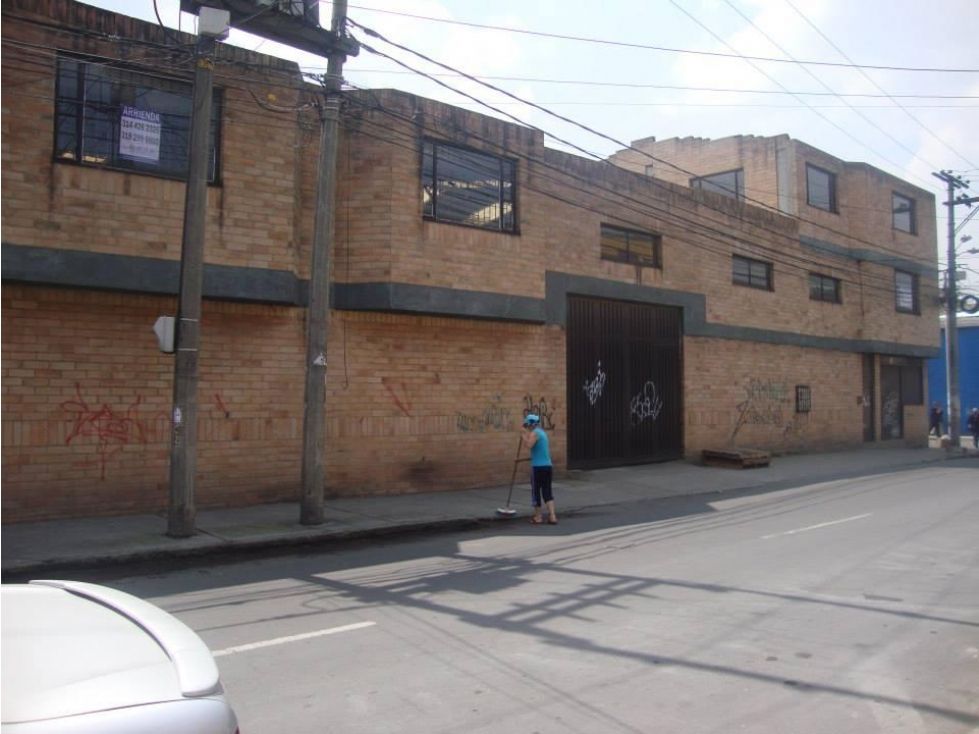 Bodega en venta Cundinamarca Bogotá Las Ferias 600 m2 Habitaciones 0 Baños 4 Garajes 0 Precio $2650000000