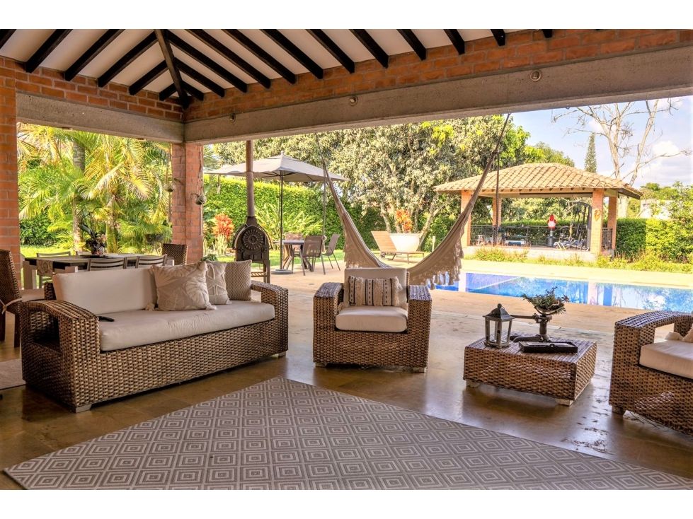 Casa Campestre en venta Caldas Manizales Manizales 400 m2 Habitaciones 4 Baños 4 Garajes 5 Precio $1500000000