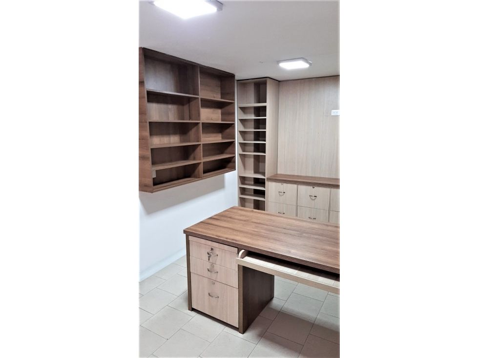 Oficina en venta Caldas Manizales Colon 30 m2 Habitaciones 0 Baños 1 Garajes 1 Precio $145000000