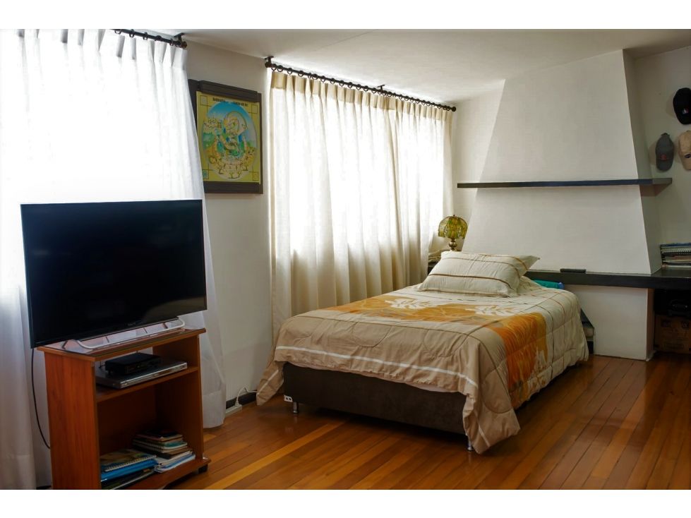 Casa en venta Caldas Manizales Palermo Bajo 400 m2 Habitaciones 6 Baños 3 Garajes 2 Precio $1050000000