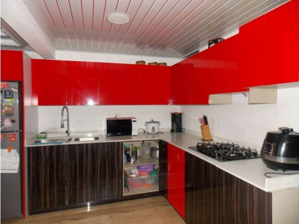 Casa en venta Caldas Manizales Los Alcazares 220 m2 Habitaciones 8 Baños 3 Garajes 0 Precio $530000000