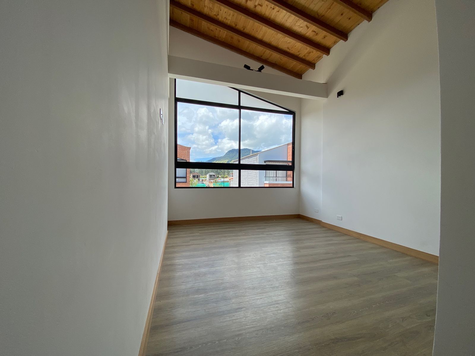 Casa en venta Antioquia La Ceja Fray Eugenio Ramirez Salazar 150 m2 Habitaciones 3 Baños 3 Garajes 1 Precio $650000000