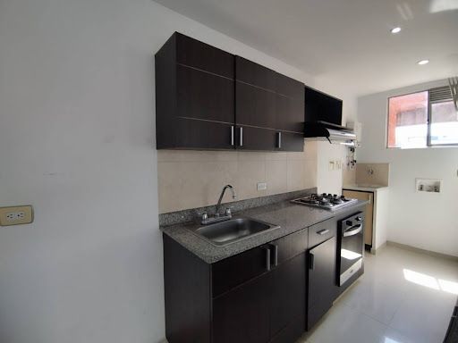 Apartamento en arriendo Antioquia Medellín Urbanizacion Remansos De San Lucas 75 m2 Habitaciones 2 Baños 2 Garajes 1 Precio $3550000