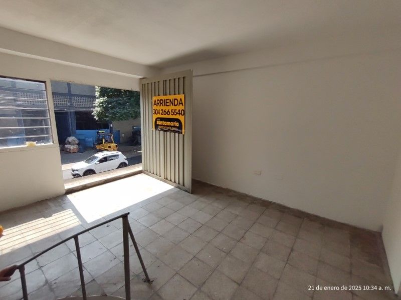 Local en venta Antioquia Itagüí Simón Bolívar 80 m2 Habitaciones 0 Baños 2 Garajes 2 Precio $730000000