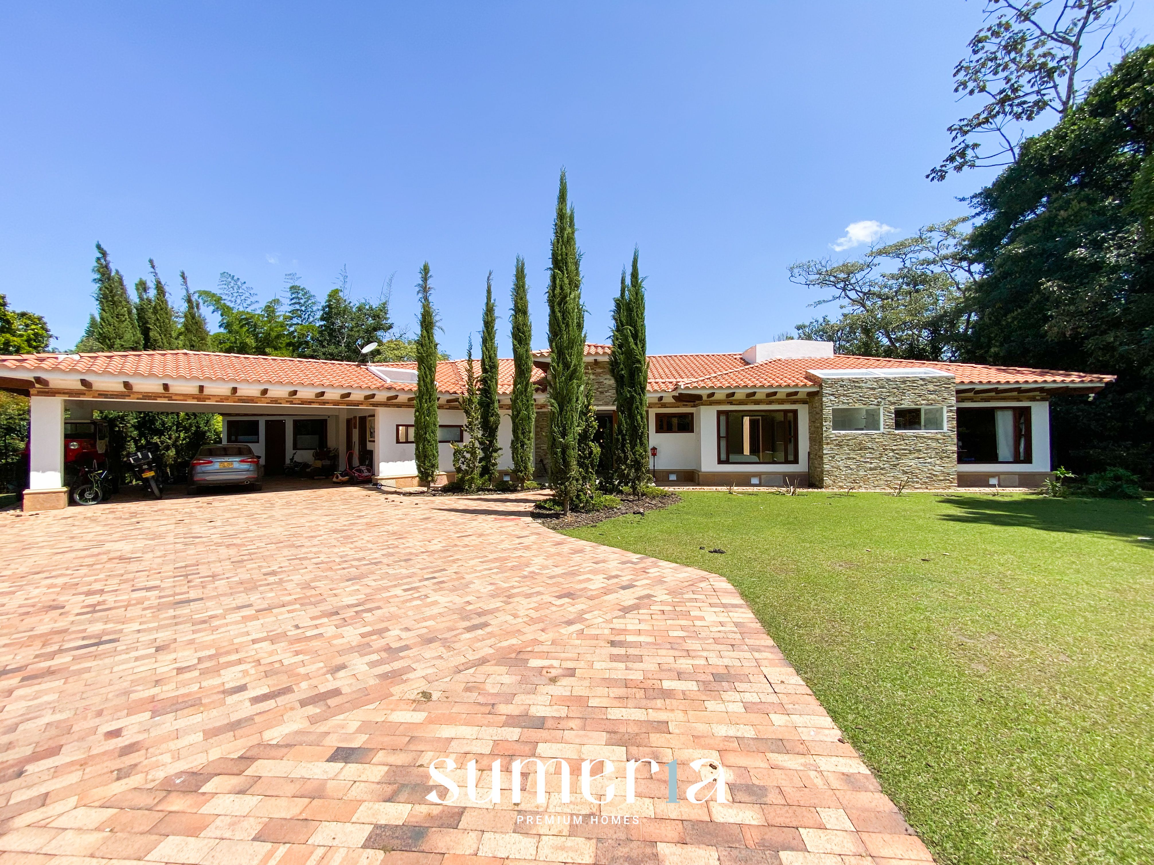 Casa Campestre en arriendo Antioquia Rionegro Barrio Obrero 4500 m2 Habitaciones 4 Baños 5 Garajes 6 Precio $20000000