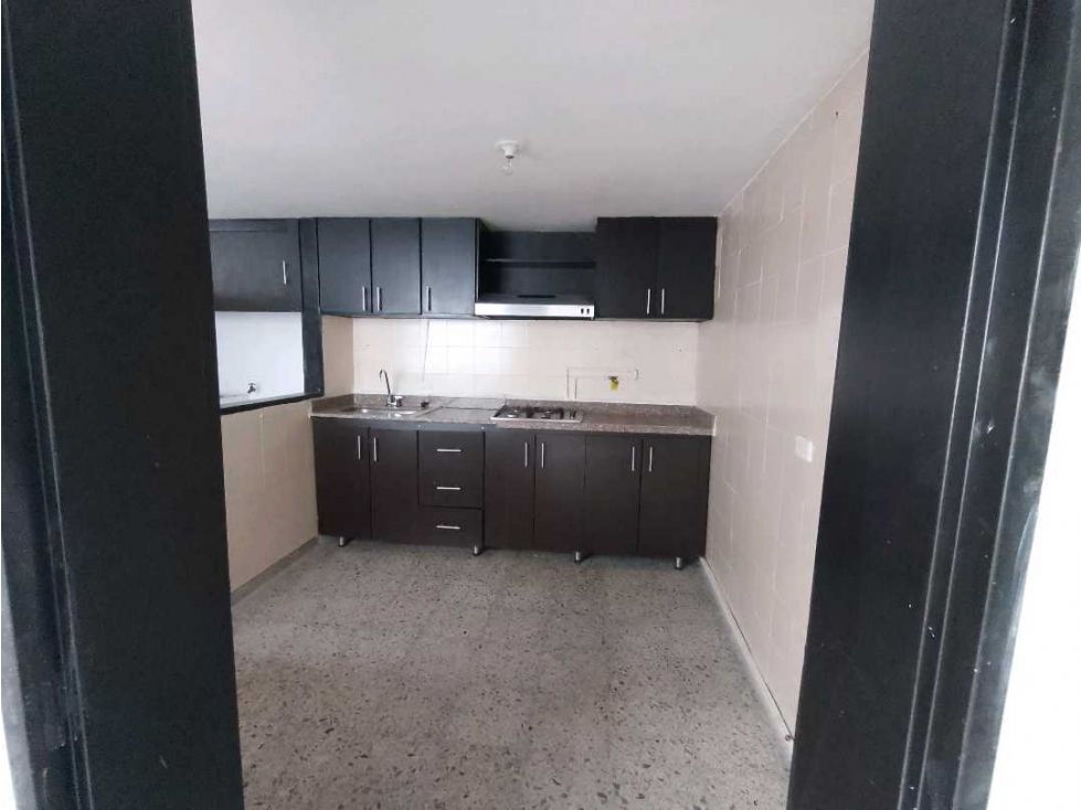 Casa en arriendo Antioquia Medellín Miraflores 200 m2 Habitaciones 3 Baños 2 Garajes 0 Precio $2980000