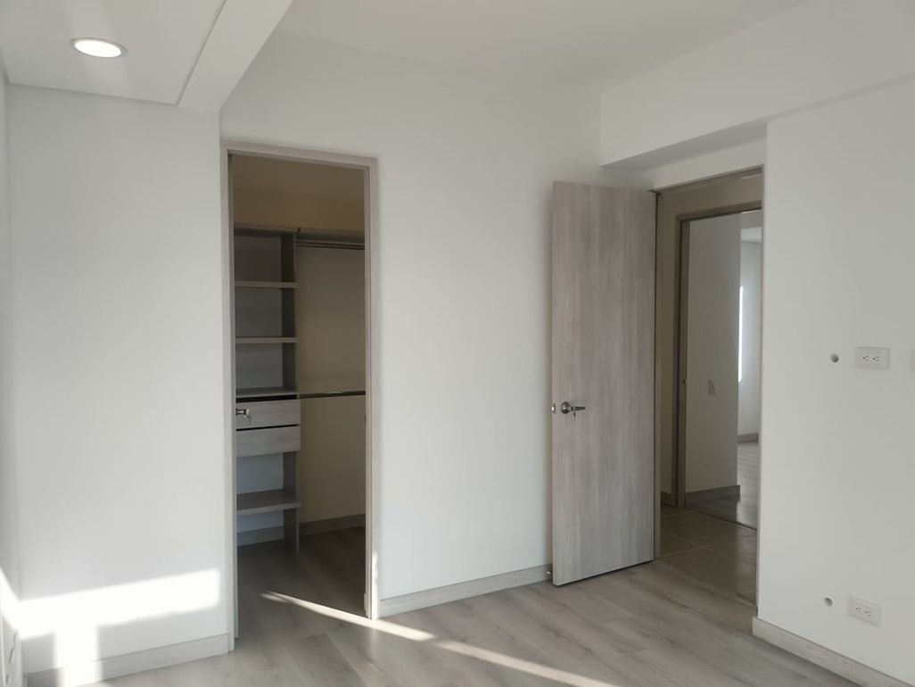 Apartamento en arriendo Antioquia Medellín Simesa 81 m2 Habitaciones 3 Baños 2 Garajes 1 Precio $4050000