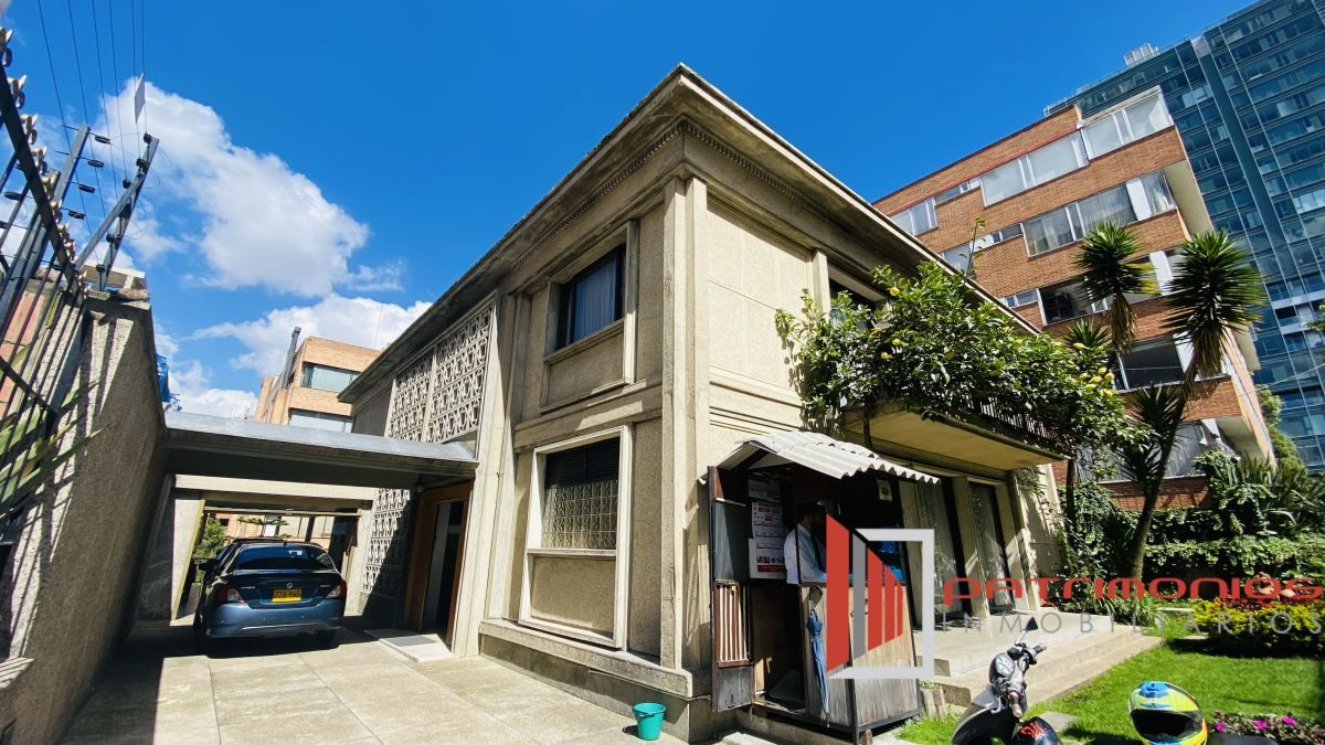 Casa en arriendo Cundinamarca Bogotá Chico 733 m2 Habitaciones 4 Baños 5 Garajes 4 Precio $38000000