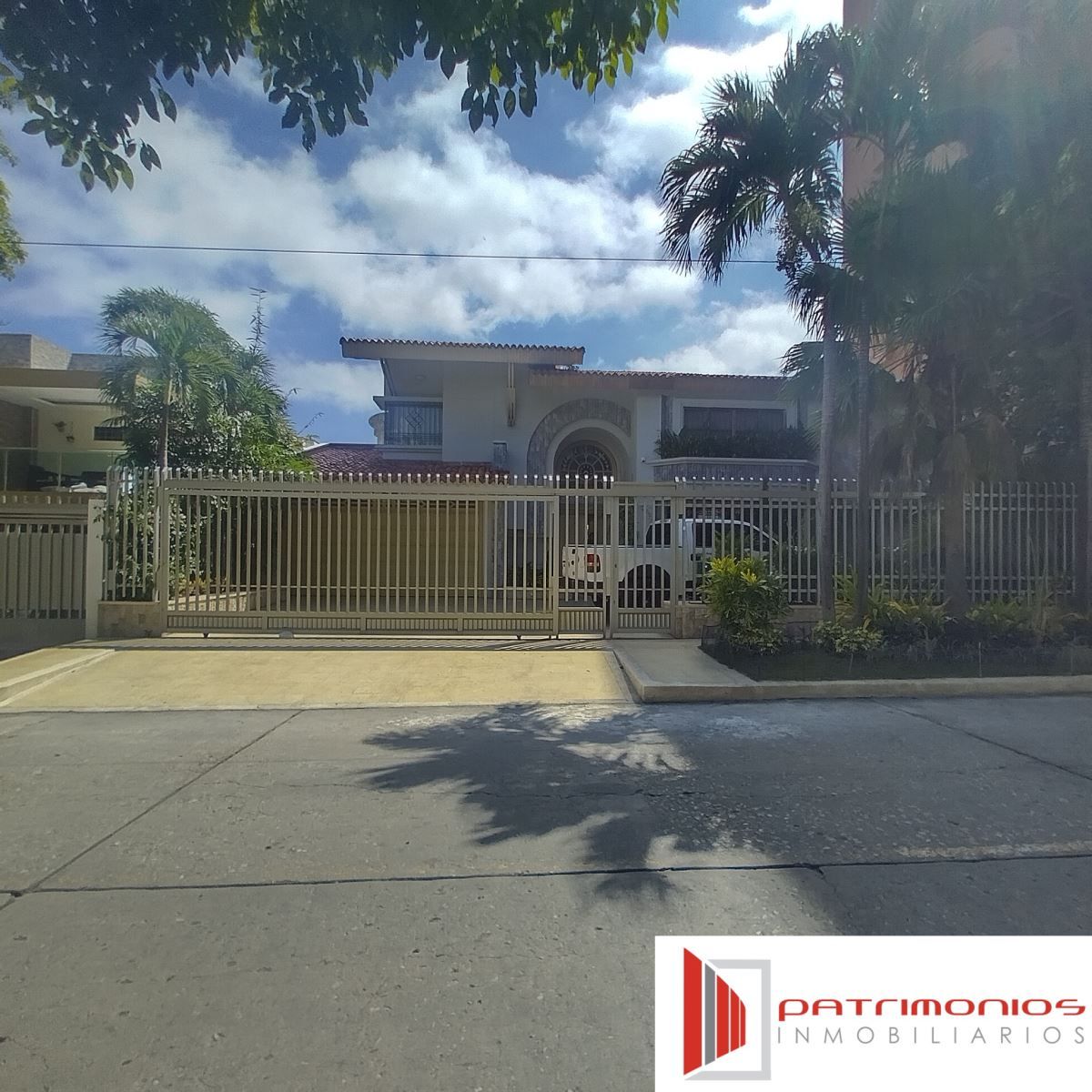 Casa en venta Atlántico Barranquilla Altos De Riomar 630 m2 Habitaciones 4 Baños 4 Garajes 2 Precio $2300000000