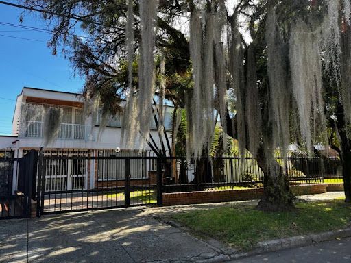 Casa en venta Cundinamarca Bogotá Niza Norte 325 m2 Habitaciones 4 Baños 4 Garajes 4 Precio $1300000000