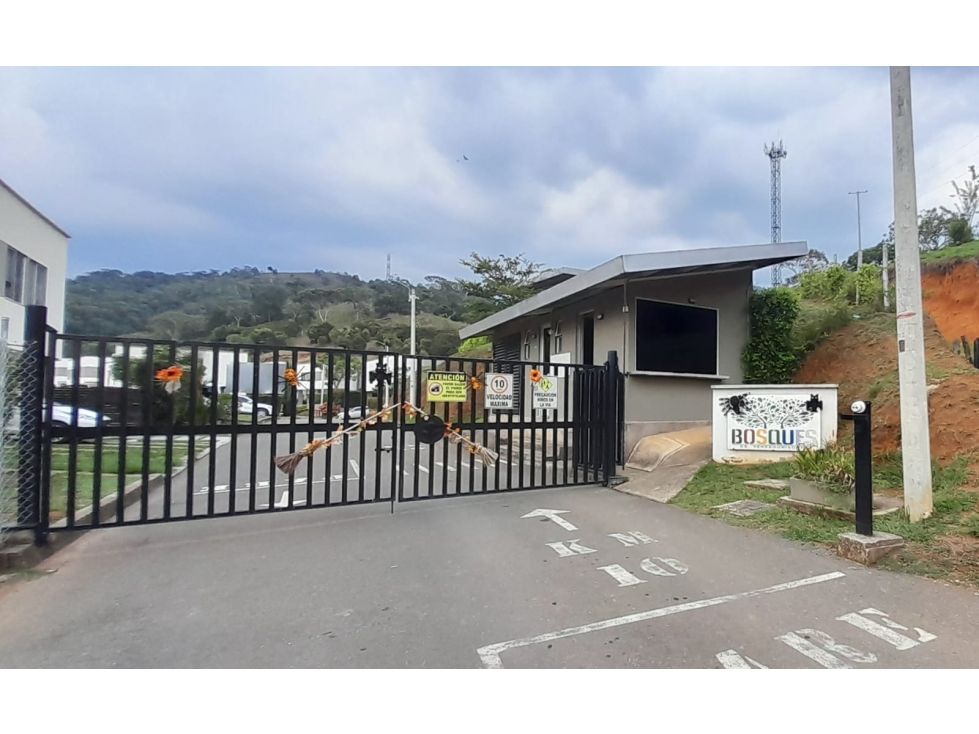 Casa Campestre en arriendo Valle Del Cauca Jamundí Cn Campestre Verde Horizonte 107 m2 Habitaciones 3 Baños 3 Garajes 1 Precio $2300000