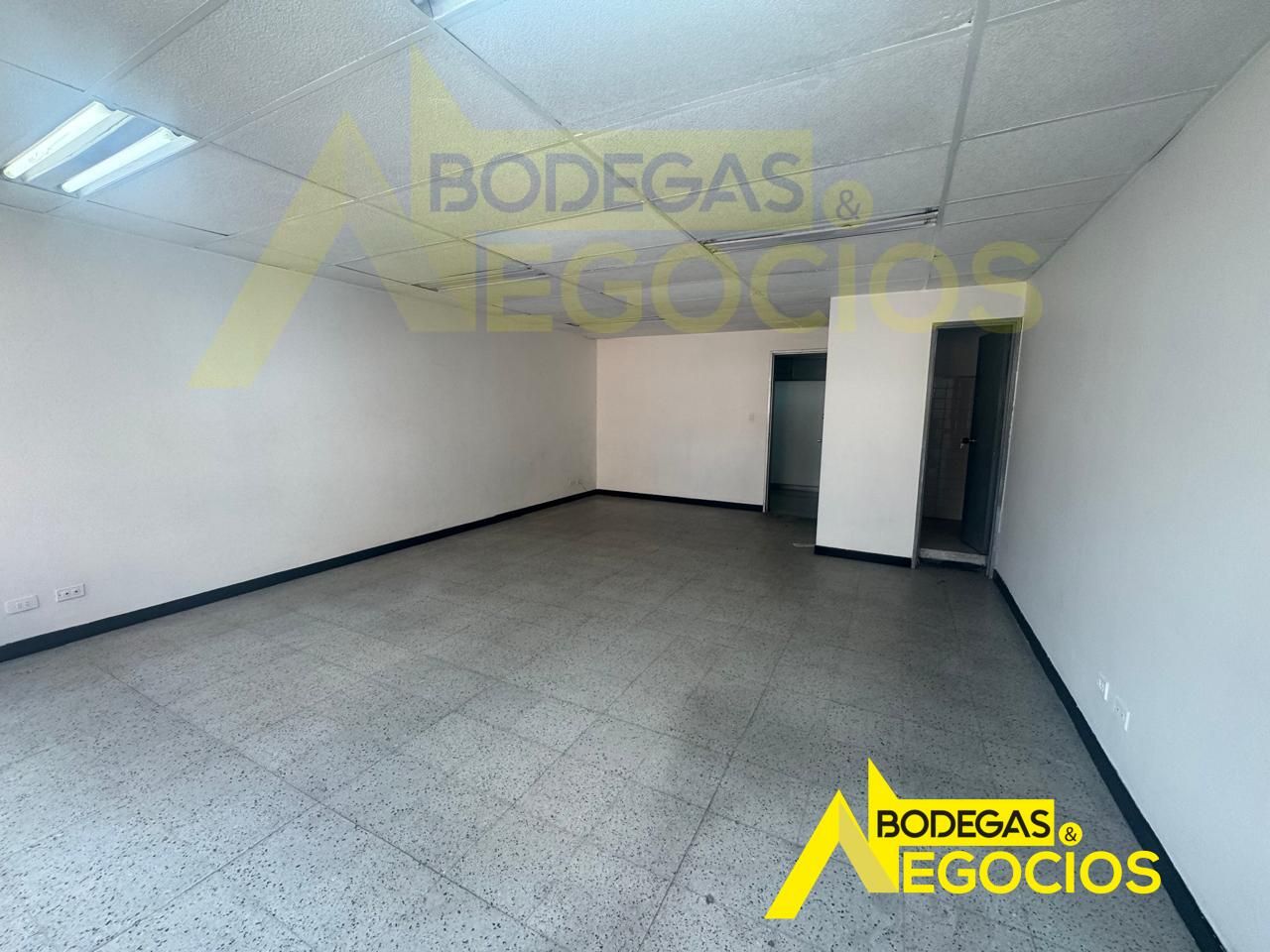 Oficina en arriendo Antioquia Medellín Mirador Del Doce 40 m2 Habitaciones 0 Baños 0 Garajes 0 Precio $1800000
