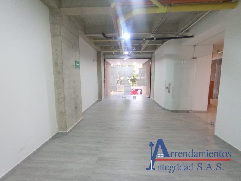 Local en arriendo Antioquia Medellín Belen 180 m2 Habitaciones 0 Baños 1 Garajes 0 Precio $8000000