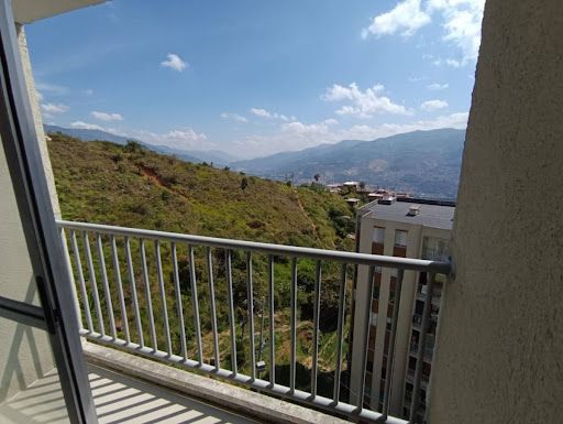 Apartamento en arriendo Antioquia Bello La Esmeralda 50 m2 Habitaciones 3 Baños 1 Garajes 0 Precio $1000000
