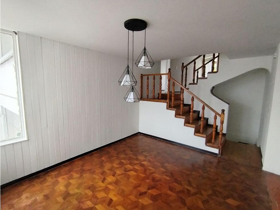 Casa en arriendo Caldas Manizales Guayacanes 120 m2 Habitaciones 6 Baños 3 Garajes 1 Precio $3500000