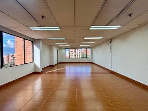 Oficina en arriendo Antioquia Medellín Patio Bonito 60 m2 Habitaciones 0 Baños 1 Garajes 0 Precio $5000000