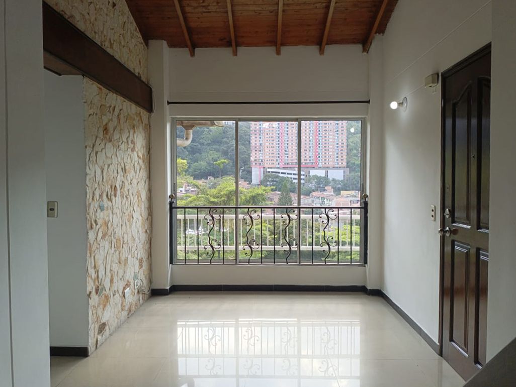 Apartamento en arriendo o venta Antioquia Medellín La Mota 80 m2 Habitaciones 3 Baños 2 Garajes 1 Precio venta $440000000 Precio arriendo $2700000