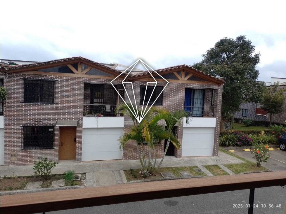 Casa en venta Antioquia La Ceja Hipódromo 140 m2 Habitaciones 3 Baños 4 Garajes 1 Precio $550000000