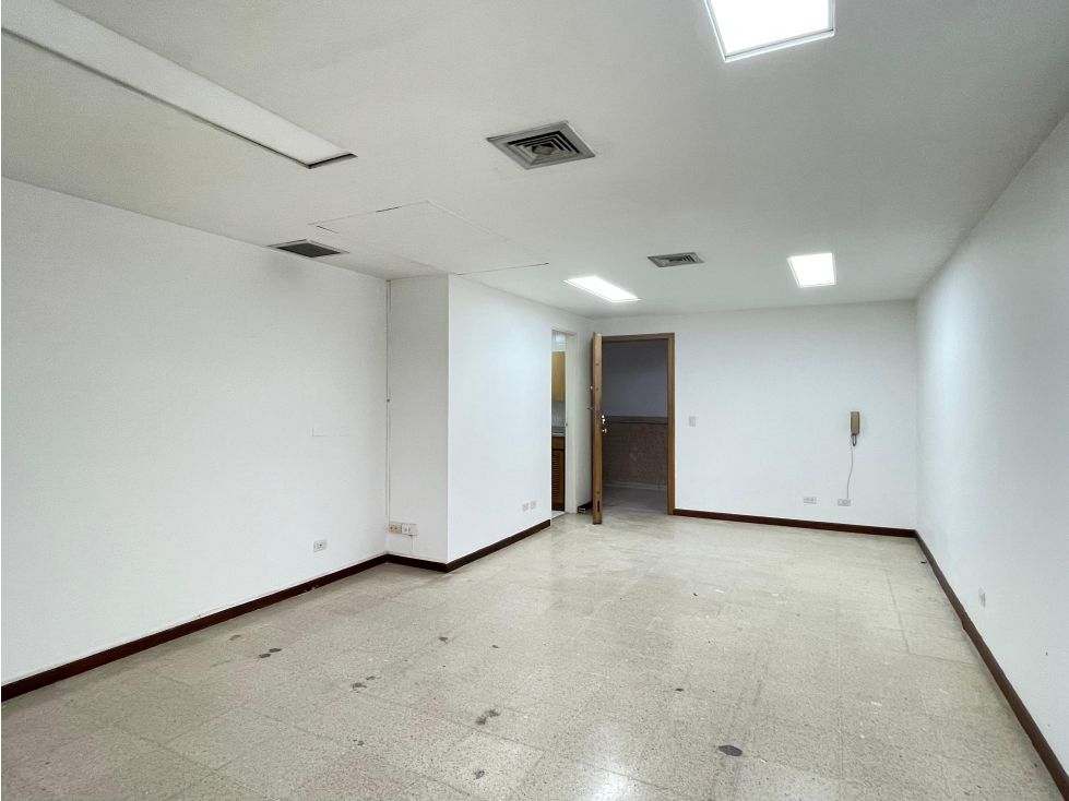 Oficina en venta Antioquia Medellín Alejandria 32 m2 Habitaciones 0 Baños 1 Garajes 1 Precio $310000000