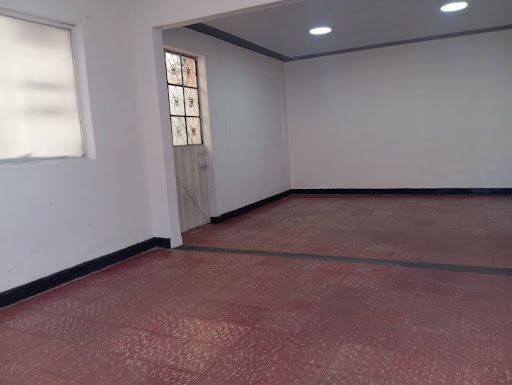 Local en arriendo Cundinamarca Bogotá Los Cedritos 32 m2 Habitaciones 0 Baños 1 Garajes 0 Precio $2500000