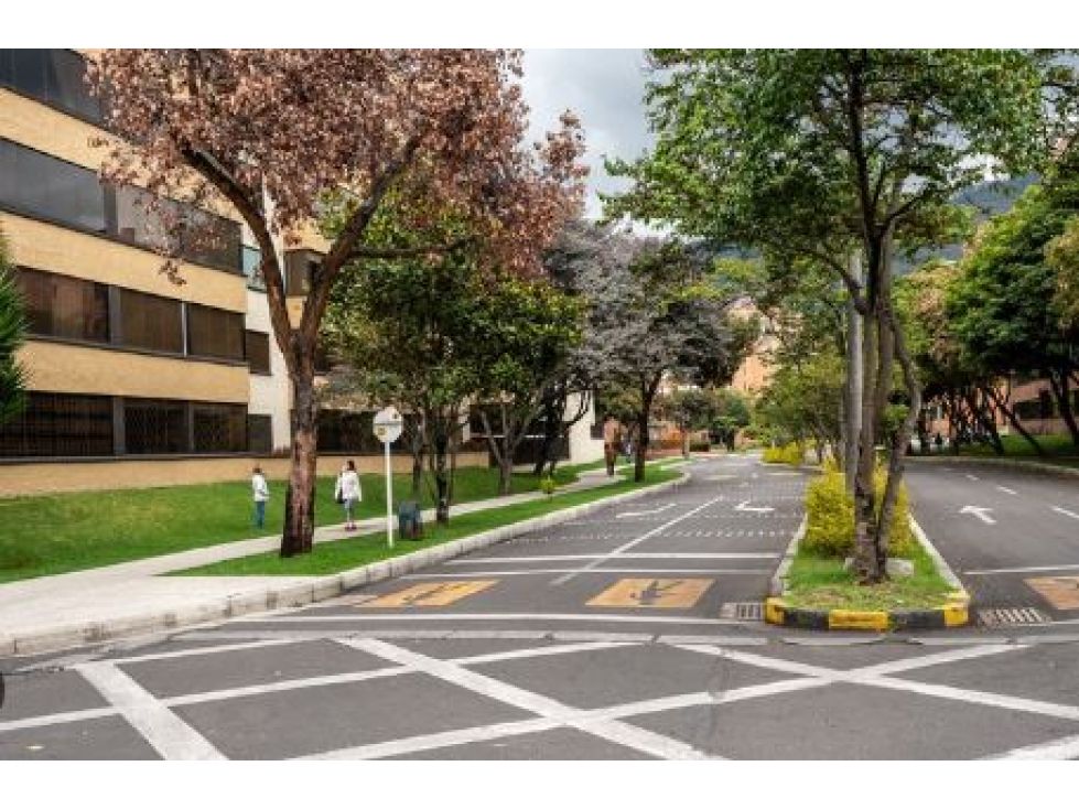 Apartamento en venta Cundinamarca Bogotá Santa Barbara Occidental 280 m2 Habitaciones 3 Baños 3 Garajes 3 Precio $1220000000