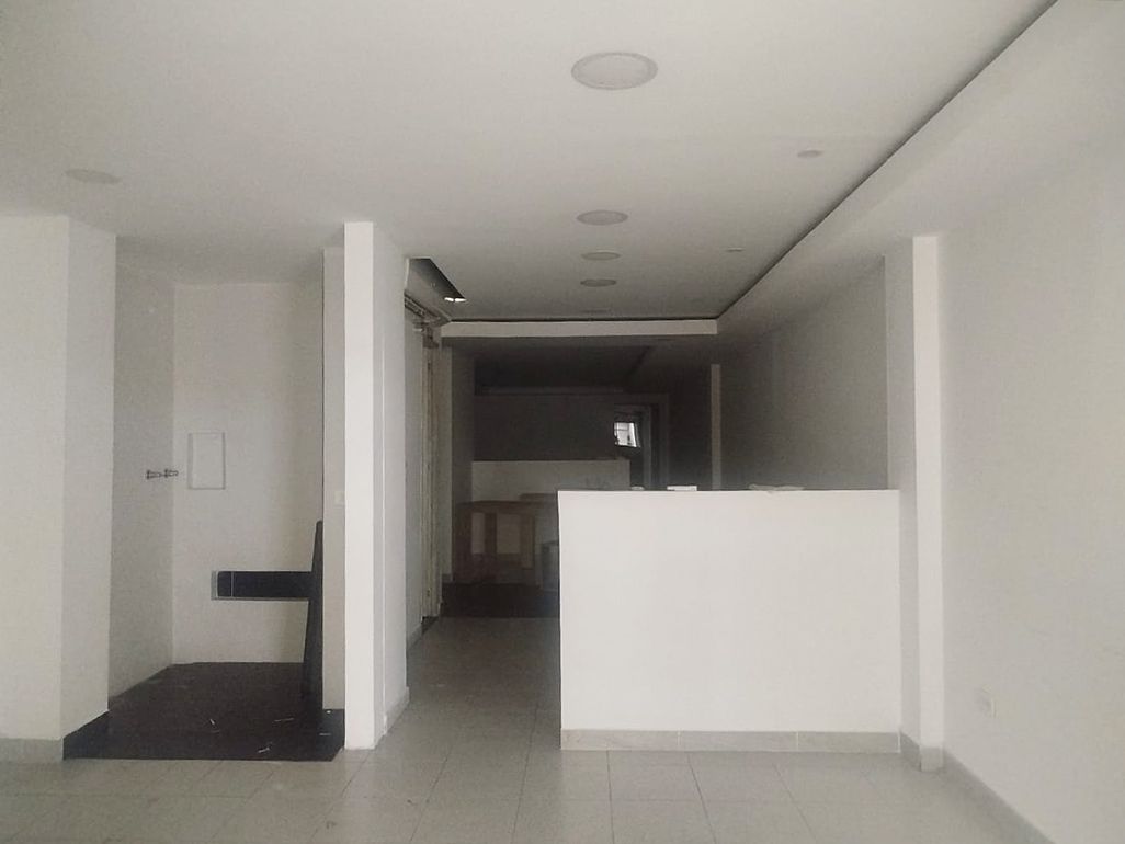 Local en arriendo Antioquia Medellín San Diego 90 m2 Habitaciones 0 Baños 1 Garajes 0 Precio $7400000