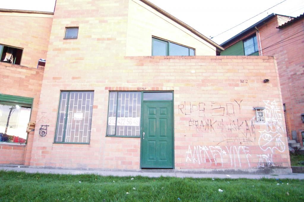 Local en venta Cundinamarca Bogotá La Victoria 49 m2 Habitaciones 0 Baños 2 Garajes 0 Precio $280000000