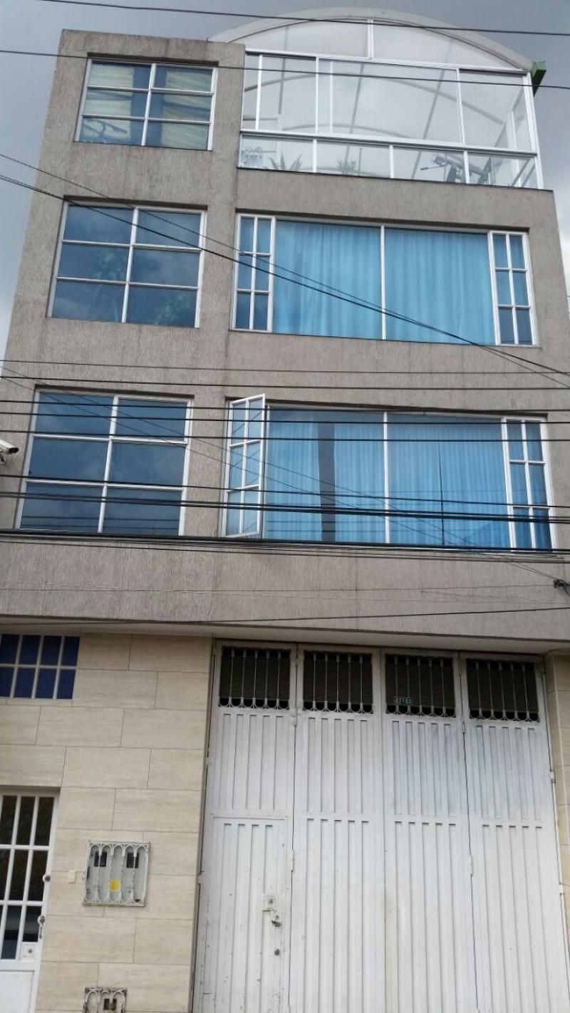 Edificio en venta Cundinamarca Bogotá Los Cerezos 384 m2 Habitaciones 6 Baños 6 Garajes 0 Precio $1450000000