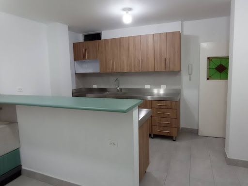 Apartamento en arriendo Antioquia Medellín La Linde 163 m2 Habitaciones 3 Baños 3 Garajes 2 Precio $4700000